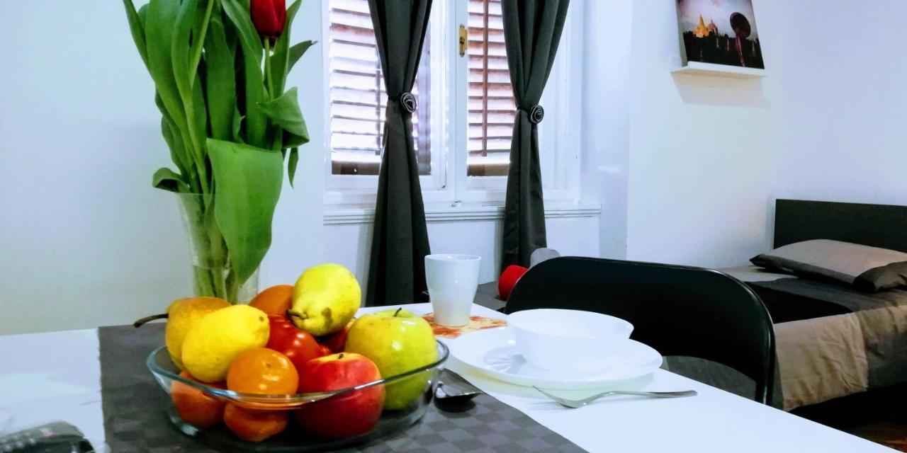 Pula Center Green Park Apartments And Rooms Екстериор снимка