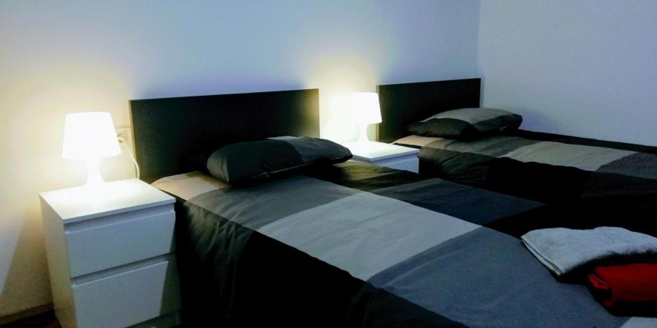 Pula Center Green Park Apartments And Rooms Екстериор снимка