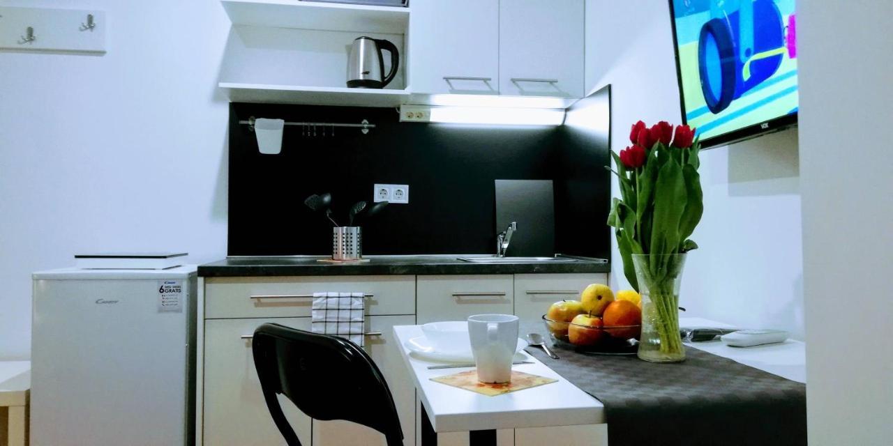 Pula Center Green Park Apartments And Rooms Екстериор снимка