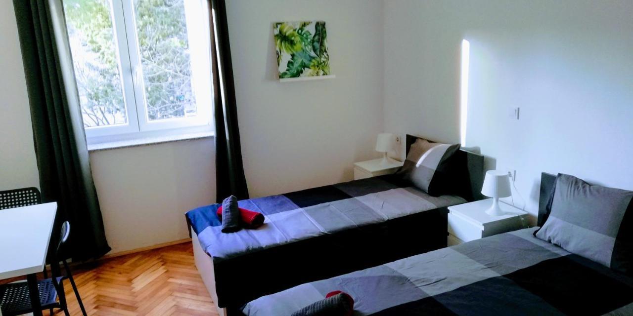 Pula Center Green Park Apartments And Rooms Екстериор снимка