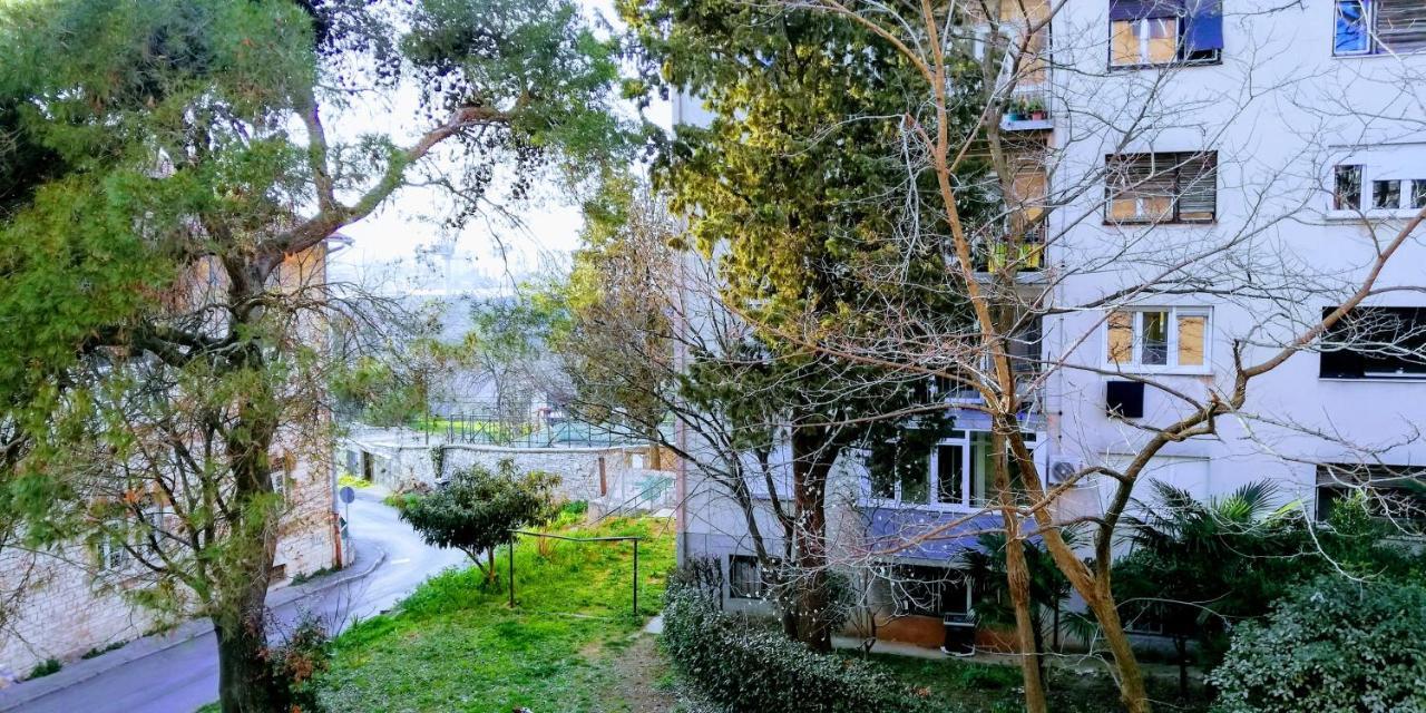 Pula Center Green Park Apartments And Rooms Екстериор снимка